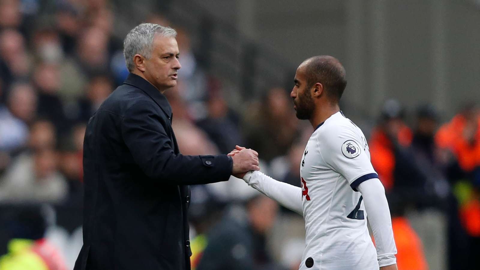 Tottenham can win a trophy now with Mourinho - Moura - Bóng Đá