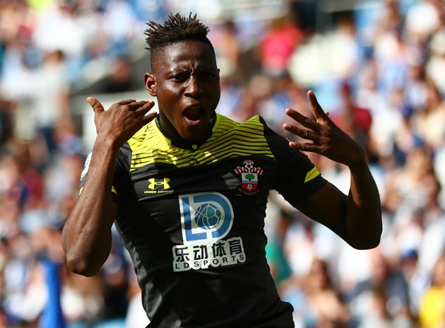 Mason Greenwood is the first 18-year-old to score in the Premier League this season. - Bóng Đá