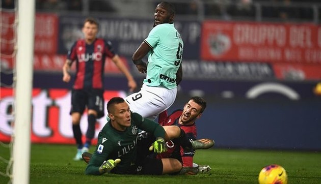 10 hình ảnh ấn tượng tại Serie A trong 24 giờ qua: Nụ cười bí hiểm của Ronaldo - Bóng Đá