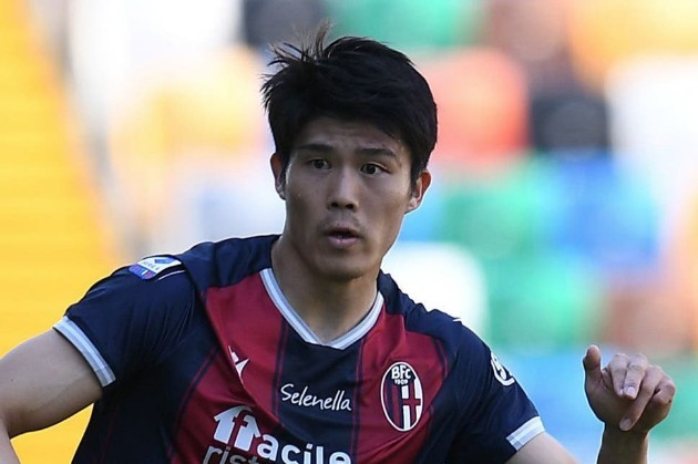 Takehiro Tomiyasu for Arsenal against Burnley: - Bóng Đá