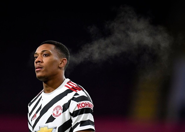 Nhìn Cavani, M.U đã biết phải làm gì với 'thảm họa' ghi 4 bàn/22 trận? - Bóng Đá