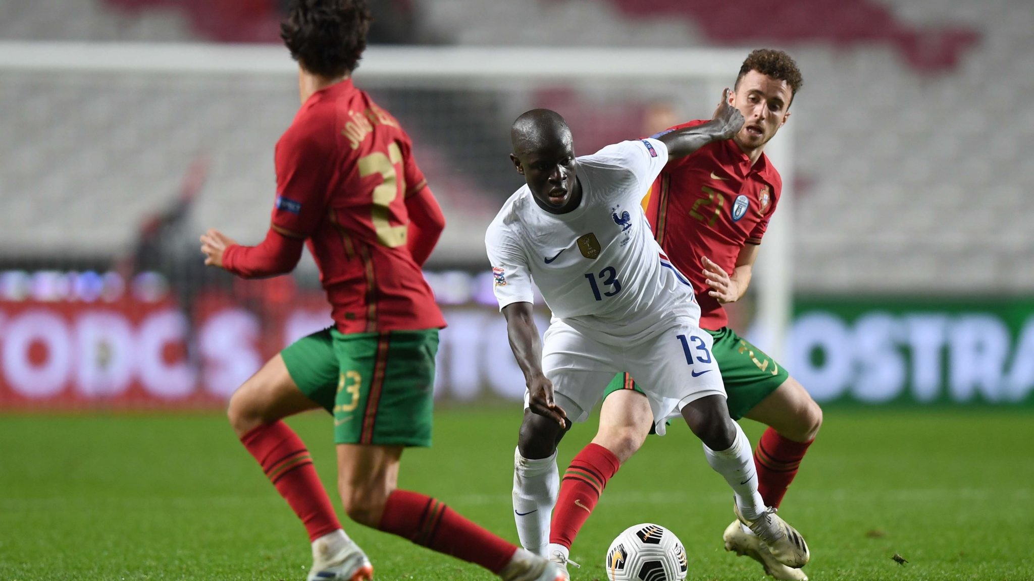 N'Golo Kante bật chế độ 