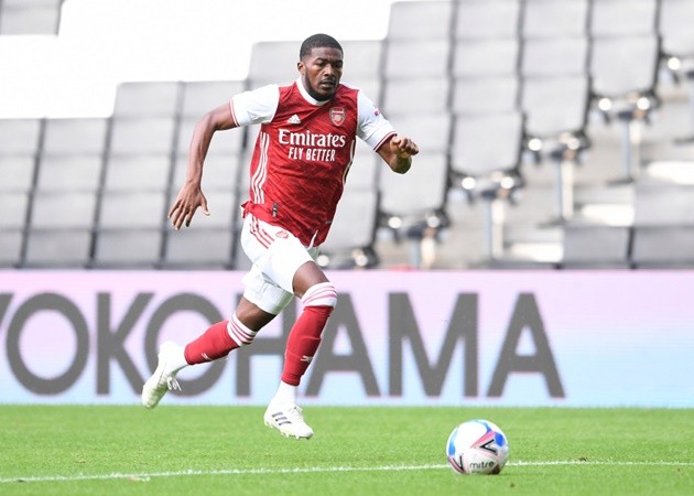 Từ Arnold đến Wan-Bissaka: Đội hình toàn hậu vệ phải 'chất lừ' của bóng đá Anh - Bóng Đá