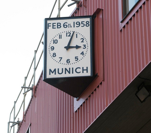 Treasured Manchester football photos transformed in Memory Lane - Bóng Đá
