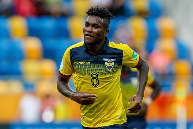 Watford 'eye swoop for Ecuador attacker Jose Cifuentes' - Bóng Đá