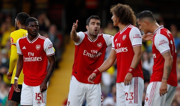 Arsenal nên 