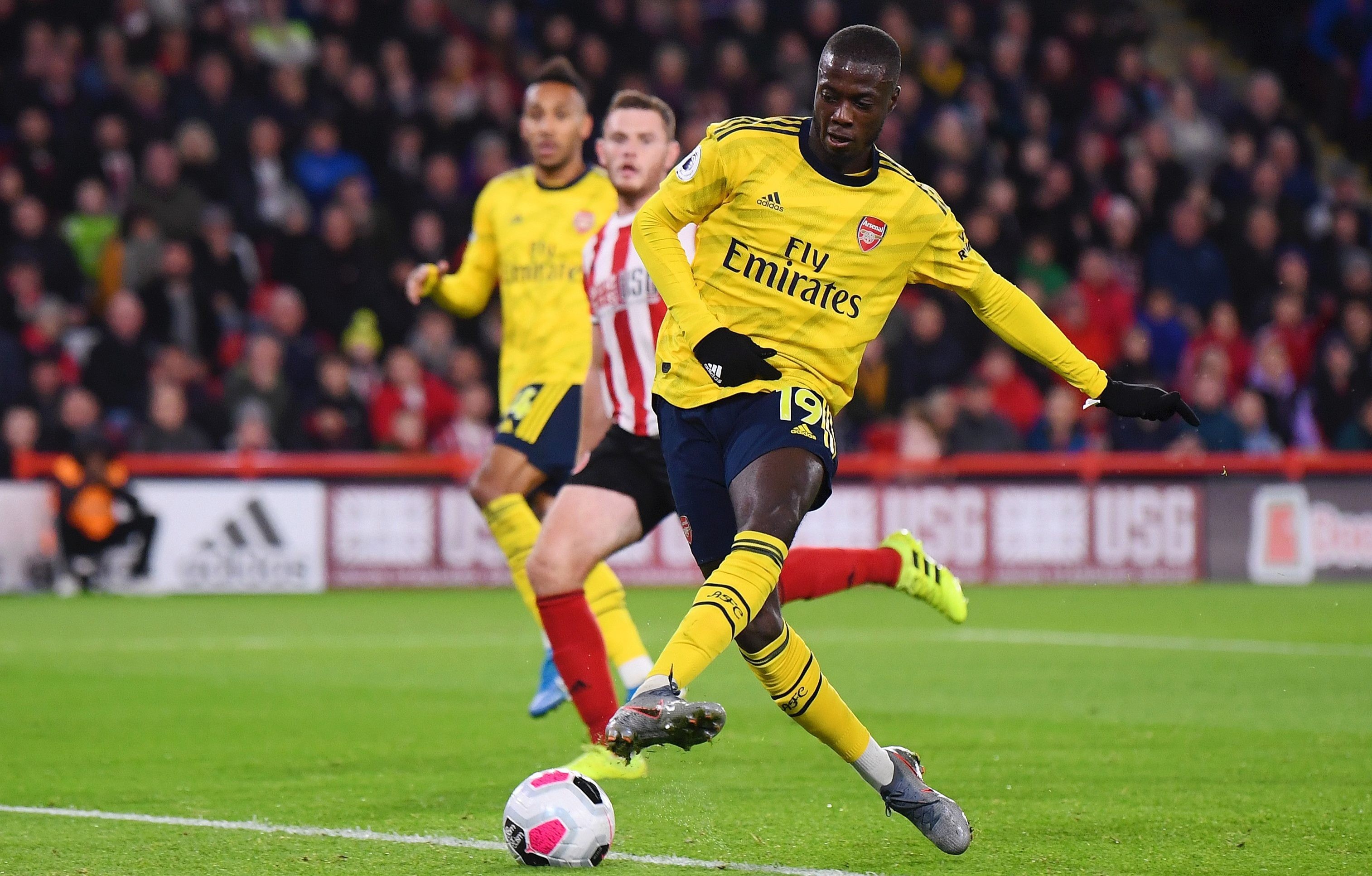 Arsenal không cần, giờ anh níu kéo được gì Ozil? - Bóng Đá
