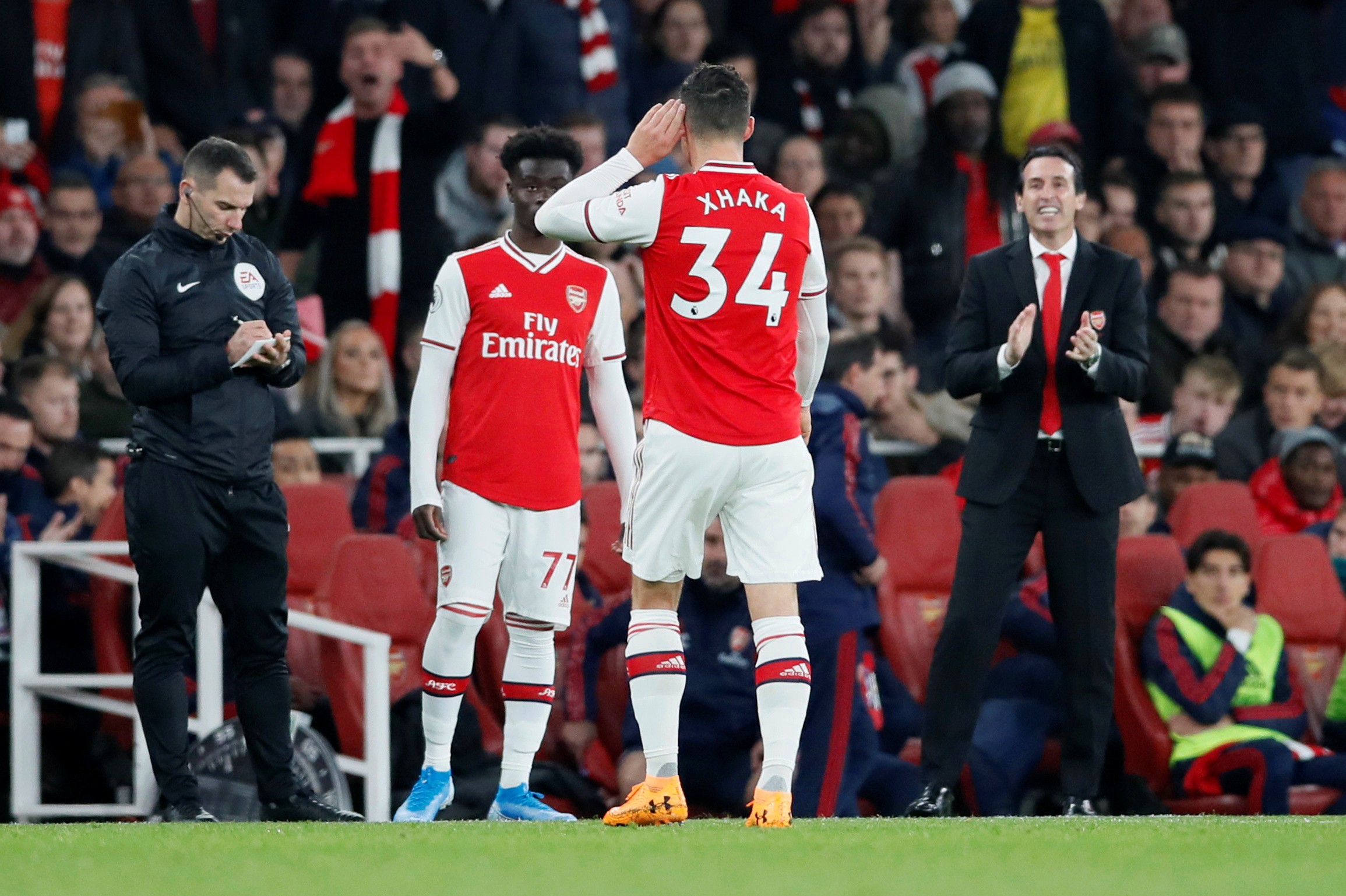 Granit Xhaka 'refusing to apologise to Arsenal fans' and facing punishment - Bóng Đá