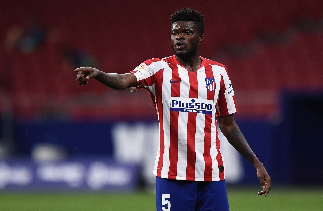 Arsenal chief Edu holds Barcelona transfer phone call which could provide Partey boost - Bóng Đá