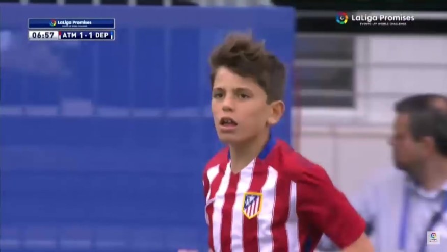 Bùng nổ ở OTF, báu vật M.U có vinh dự sát cánh bên Messi - Bóng Đá