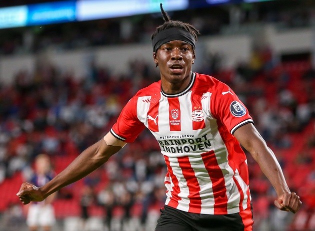 MADUEKE: Nigerian youngster who snubbed Man United, Chelsea for PSV - Bóng Đá