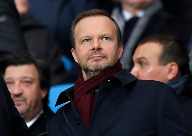 Đại bản doanh Man Utd bị đột kích sau sự cố Super League - Bóng Đá