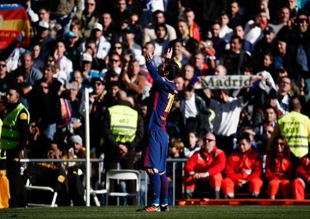 ICONIC Lionel Messi taunted angry Real Madrid fans by celebrating in front of them during dominant Barcelona win as Cristiano Ronaldo watched on - Bóng Đá