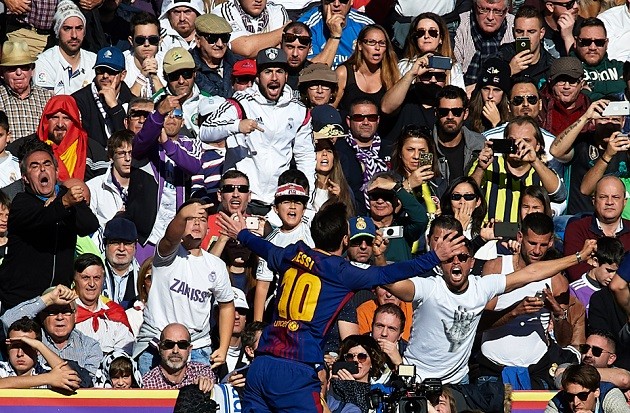 ICONIC Lionel Messi taunted angry Real Madrid fans by celebrating in front of them during dominant Barcelona win as Cristiano Ronaldo watched on - Bóng Đá