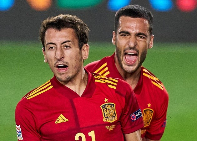 Sao Man City lập hat-trick, Tây Ban Nha 'thảm sát' Đức không tưởng - Bóng Đá