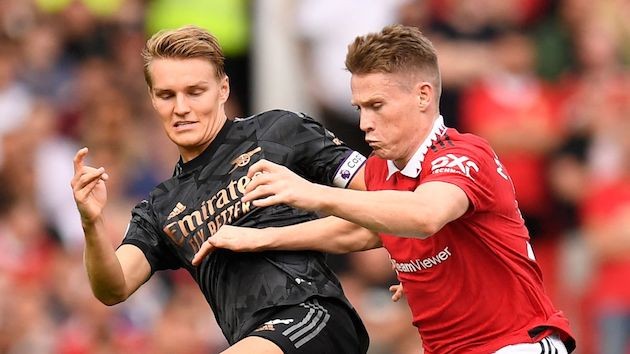 Huyền thoại Arsenal chê bai Odegaard, thừa nhận Eriksen - Bóng Đá