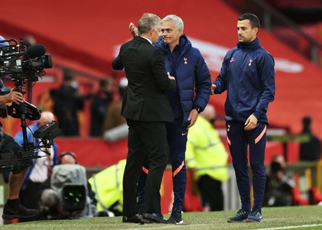 Cùng số trận dẫn dắt Man Utd, thế nhưng Ole hơn Mourinho ở điểm gì? - Bóng Đá