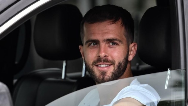 Pjanic: I'd rather provide three assists than score an incredible goal - Bóng Đá