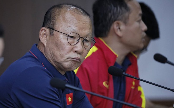 Vì sao HLV Park Hang-seo liên tiếp bị khiêu khích, mỉa mai? - Bóng Đá
