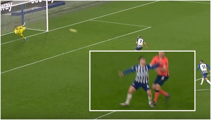 SỐC! Đánh lừa cả VAR, nhược tiểu hạ gục Everton ở trận cầu siêu kịch tính - Bóng Đá