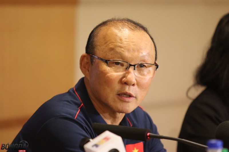 Họp báo  - Bóng Đá