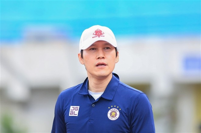 HAGL quá mạnh, HLV Hà Nội FC nói thẳng về cuộc đua vô địch V-League - Bóng Đá