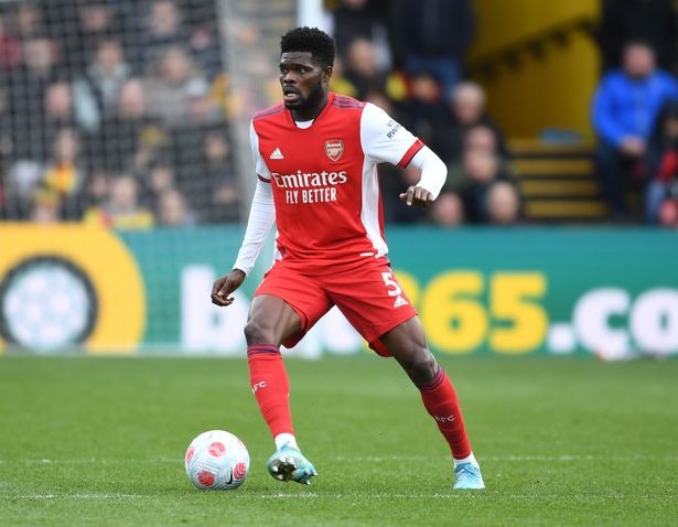 Thomas Partey wins Arsenal player of the month despite slamming himself as just a 4/10 - Bóng Đá