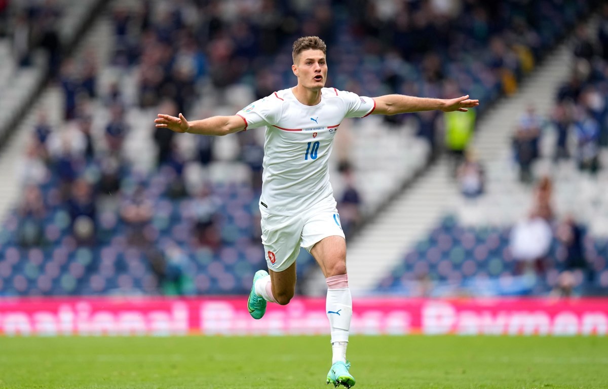 5 cầu thủ dứt điểm tốt nhất châu Âu: Haaland vắng mặt, số 1 gây bất ngờ - Bóng Đá