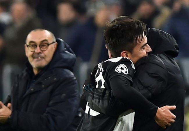 Không Ronaldo hay Sarri, Dybala ăn mừng cuồng nhiệt với đối tượng bất ngờ - Bóng Đá