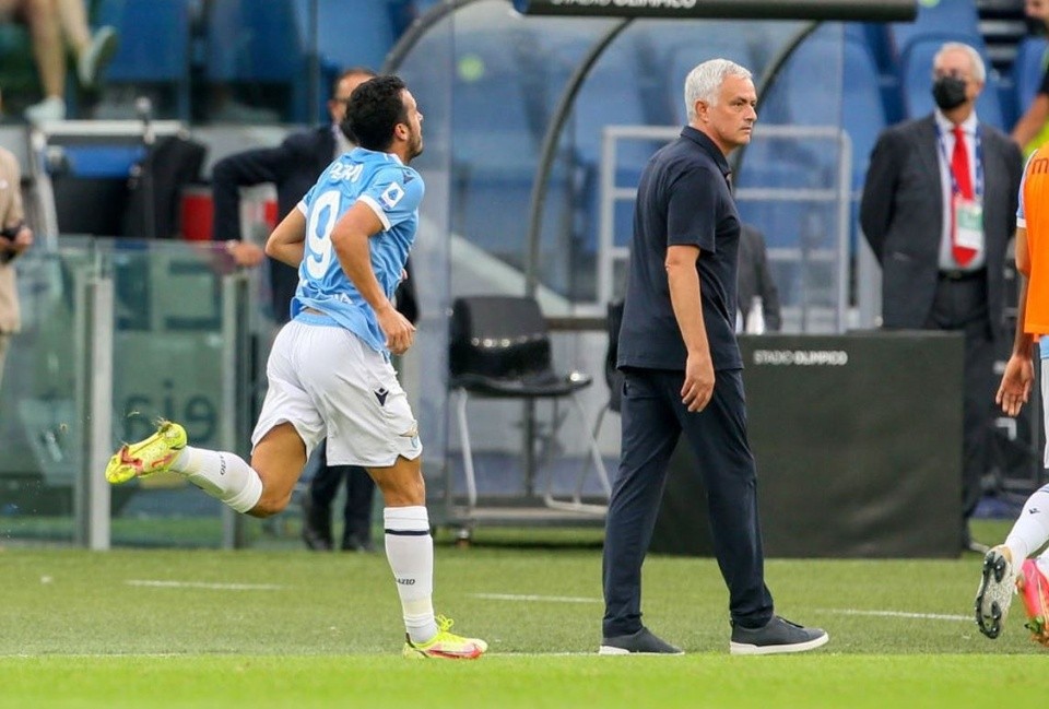 Người cũ ghi bàn, Roma của Mourinho lại thua trận - Bóng Đá