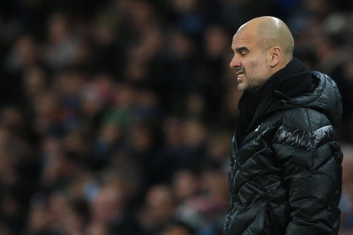 10 hình ảnh ấn tượng ở derby Manchester: 'Ác mộng' VAR; Pep lo sợ - Bóng Đá