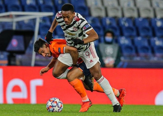 Man Utd thắng Istanbul: Khi Ole bắt đầu 'phà hơi nóng' vào Martial - Bóng Đá
