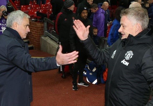 'Mourinho không thể phàn nàn bất cứ điều gì' - Bóng Đá