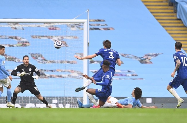 Phút bù giờ điên rồ, Chelsea thắng 'lượt đi' chung kết Champions League - Bóng Đá