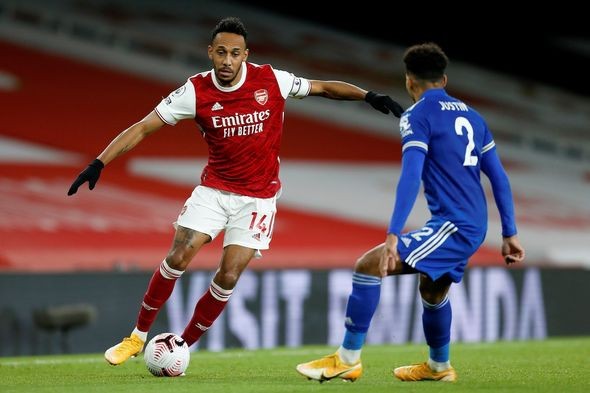 Vì 1 cái tên, Arsenal đang lặp lại sai lầm tương tự với Mesut Ozil - Bóng Đá