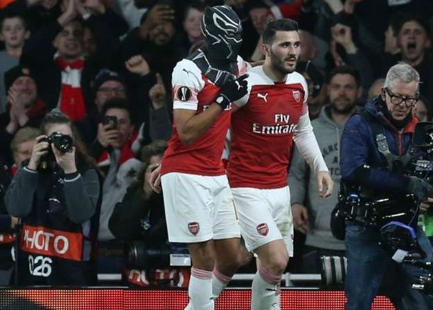 Kroos 'amused' by angry Aubameyang reaction in mask spat - Bóng Đá