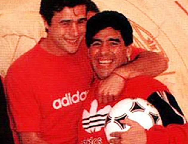 Ex-Spurs boss Pochettino visits Maradona before watching his Gimnasia side in action - Bóng Đá