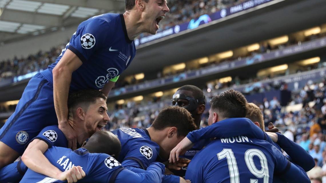 Pep Guardiola sai lầm khi nghĩ quá nhiều - Bóng Đá