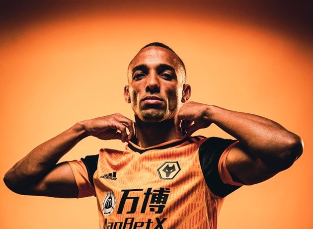 Wolves signs Marcal - Bóng Đá