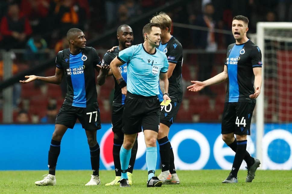 Club Brugge nhận liên tiếp 2 thẻ đỏ vì cầu thủ ăn mừng quá khích - Bóng Đá