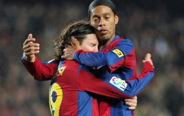 Messi's message of condolences after Ronaldinho loses his mother - Bóng Đá
