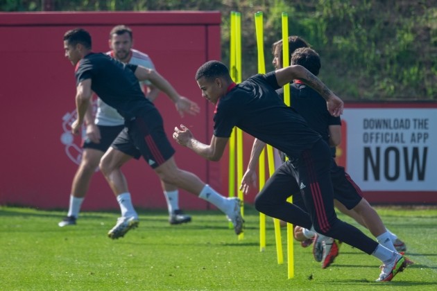 hình Ronaldo tập với Man Utd - Bóng Đá