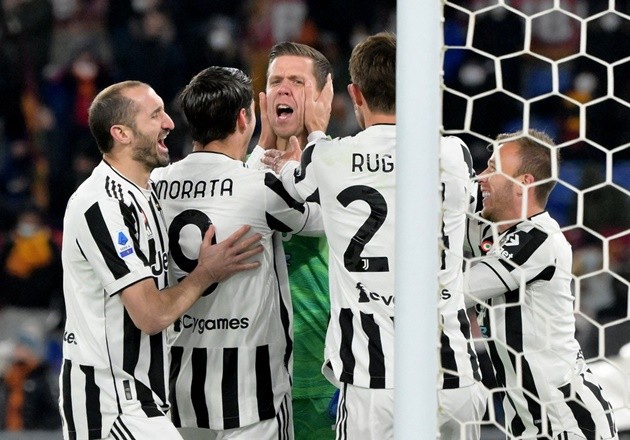 Roma thua Juventus dù dẫn 3-1 - Bóng Đá