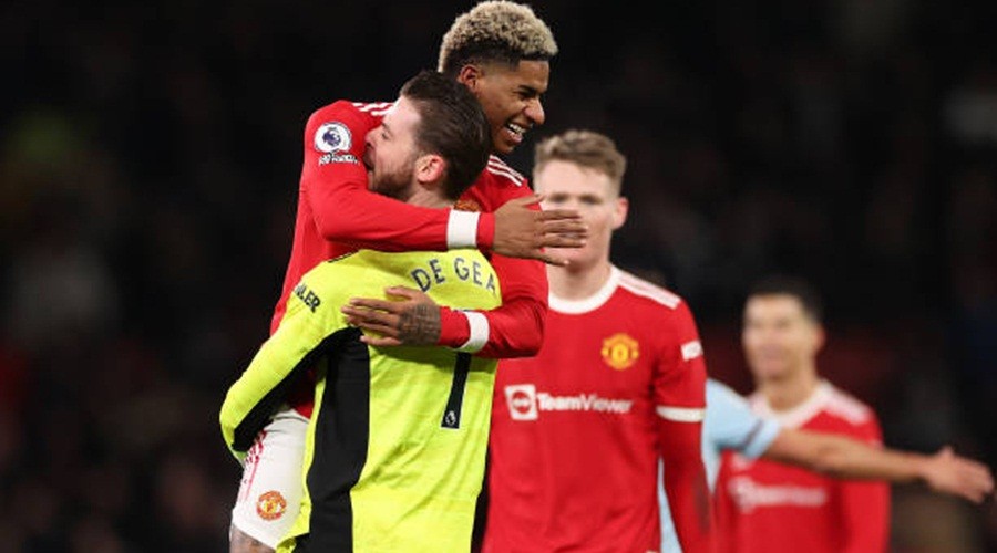 Roy Keane & Jamie Redknapp make final top four prediction after Chelsea beat Spurs - Bóng Đá