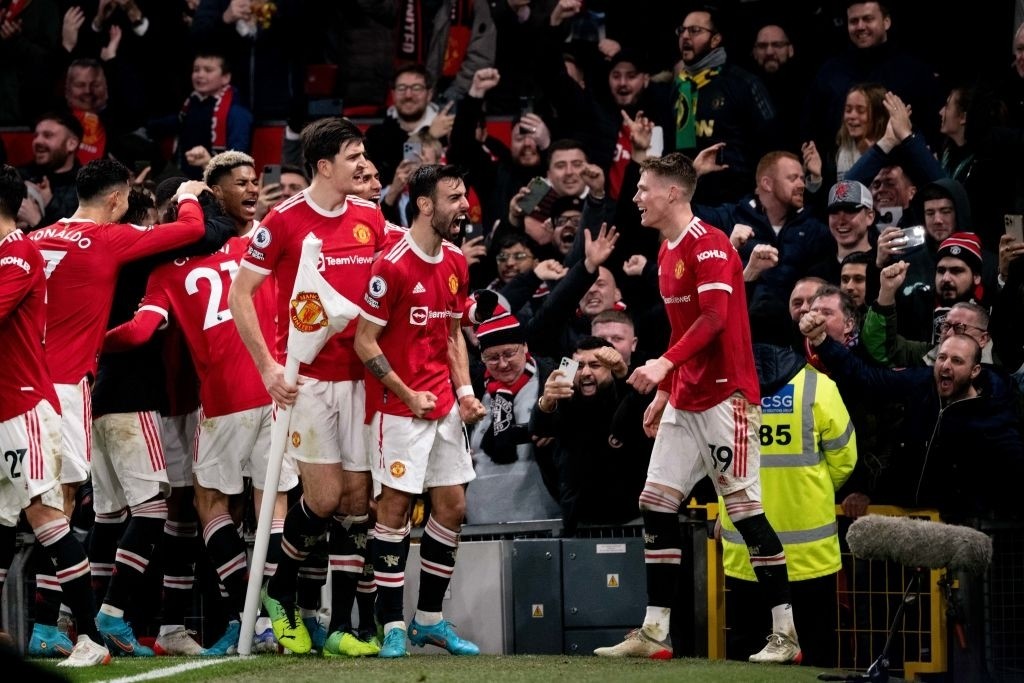 Rangnick ôm Martial sau trận - Bóng Đá