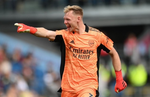 ‘HAMMERED HIM’: BENT SAYS ARSENAL FANS GAVE 23-YEAR-OLD ‘HARD TIME’ BEFORE ARTETA PICKED HIM - Bóng Đá