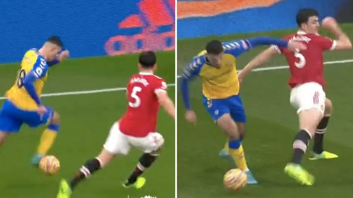 Cạn lời với pha xử lý gây cười của Harry Maguire - Bóng Đá