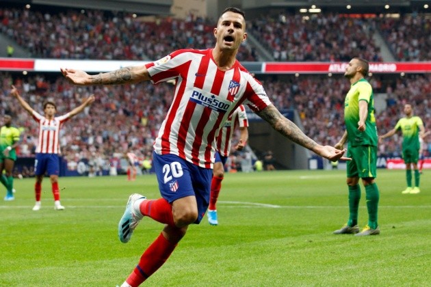 Atletico Madrid will offer Arsenal two players as part of a deal to secure star - Bóng Đá