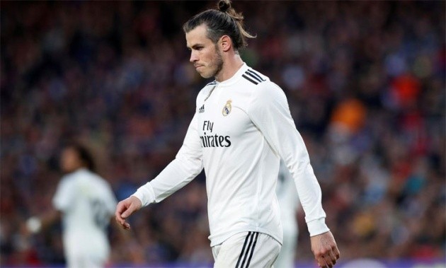 Công khai chỉ trích Real, công thần 