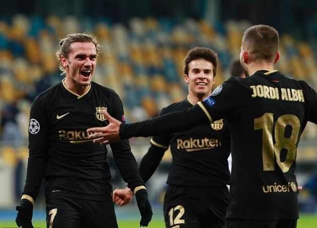 Sau Suarez, Koeman đang 